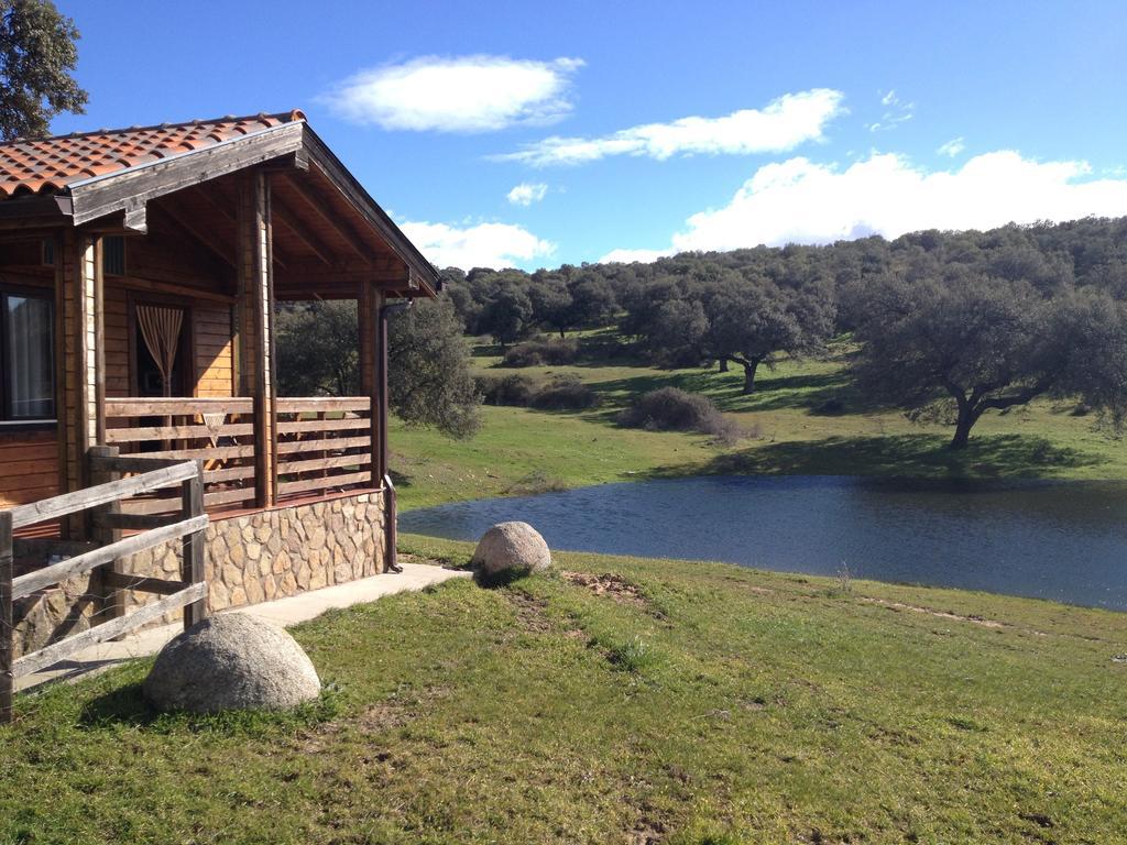 Complejo Rural Los Jarales Navamorcuende Habitación foto